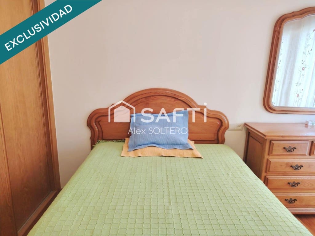 2 bedroom Apartment for sale in Nigran with pool garage - € 360,000 (Ref: 9865055)