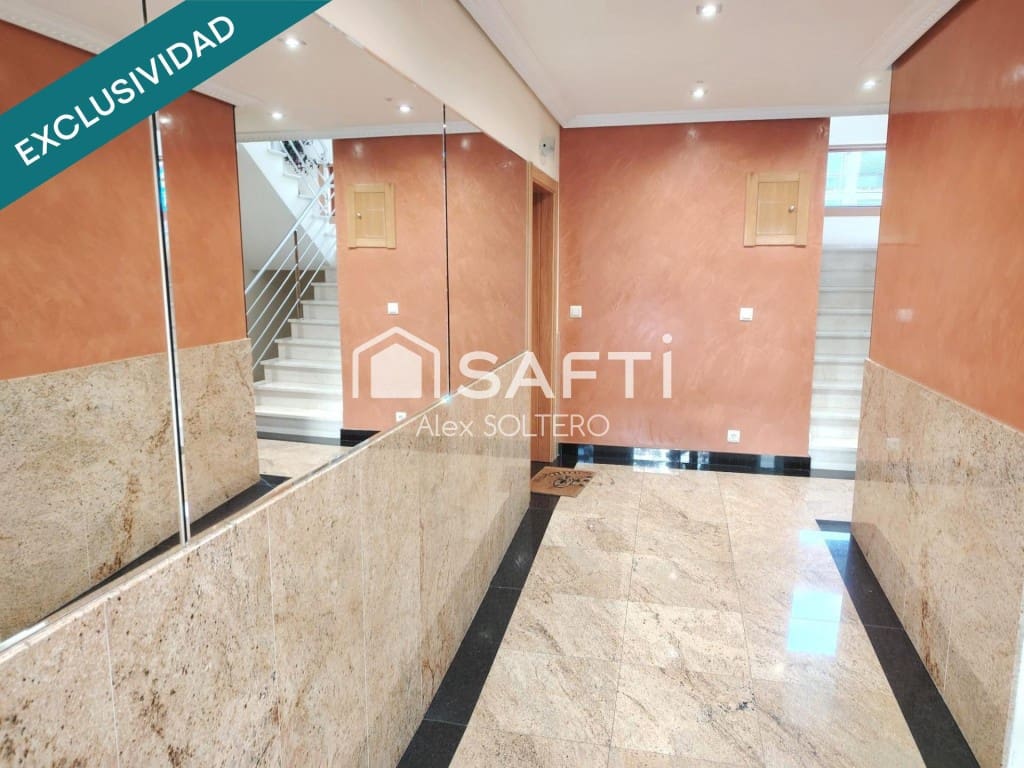 2 bedroom Apartment for sale in Nigran with pool garage - € 360,000 (Ref: 9865055)