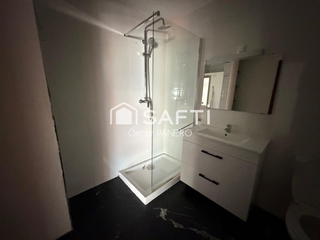 7 bedroom Apartment for sale in Leon city - € 390,000 (Ref: 9865061)