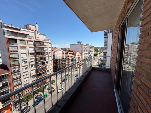 7 soveværelse Lejlighed til salg i León by - € 390.000 (Ref: 9865061)
