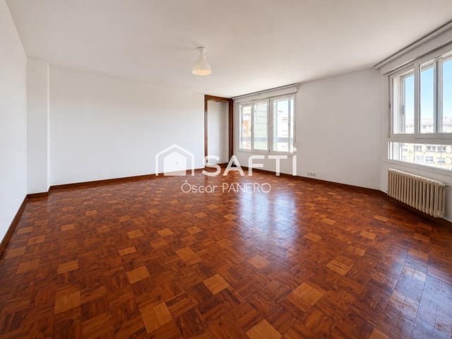 7 soveværelse Lejlighed til salg i León by - € 390.000 (Ref: 9865061)