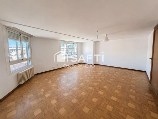 7 soveværelse Lejlighed til salg i León by - € 390.000 (Ref: 9865061)