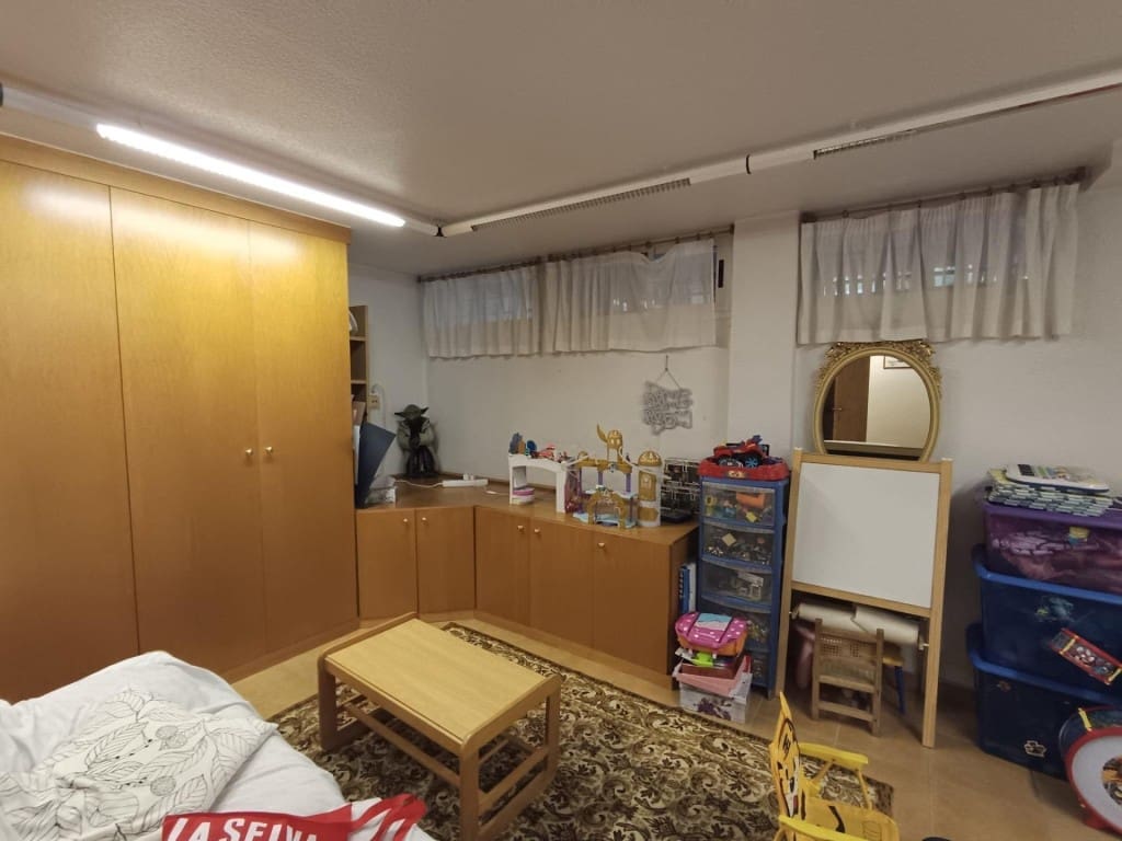 5 soveværelse Villa til salg i Petrel / Petrer med garage - € 294.000 (Ref: 9866860)
