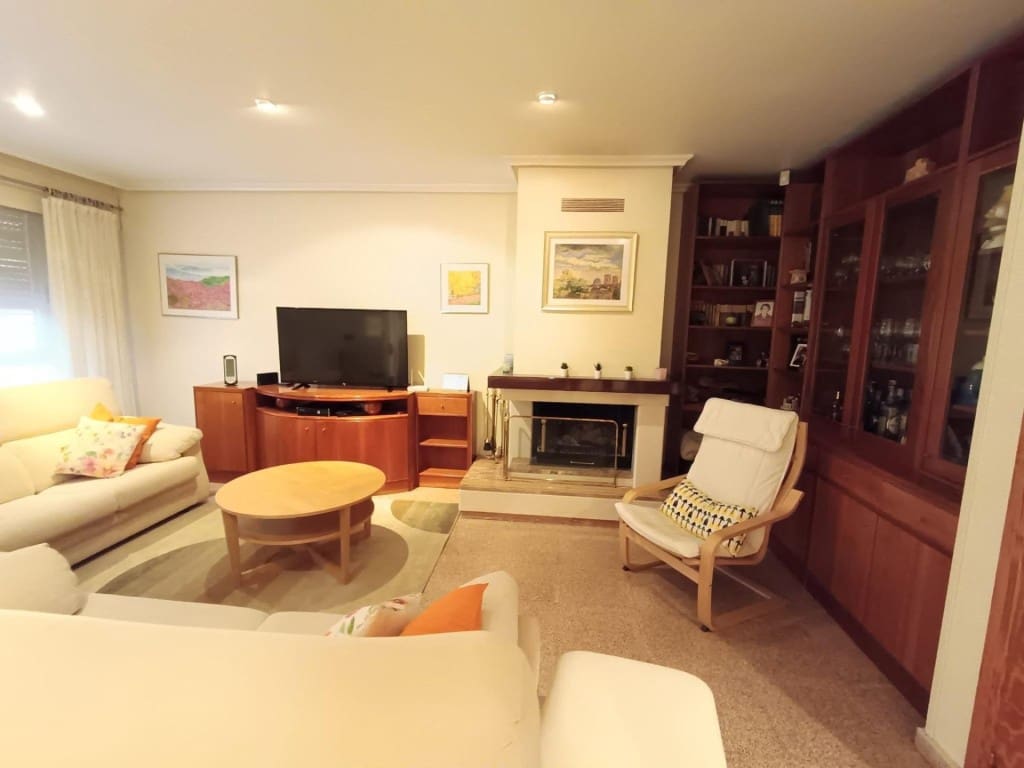 5 soveværelse Villa til salg i Petrel / Petrer med garage - € 294.000 (Ref: 9866860)