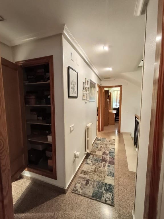 5 soveværelse Villa til salg i Petrel / Petrer med garage - € 294.000 (Ref: 9866860)