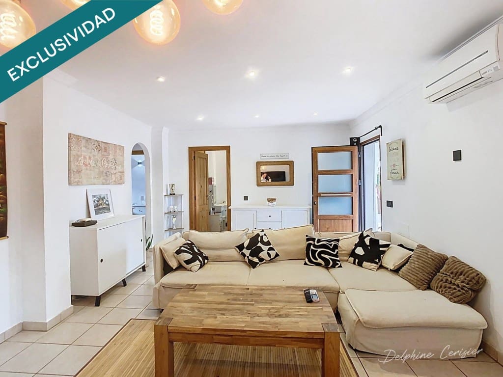 3 bedroom Apartment for sale in Cala Santanyi with pool - € 350,000 (Ref: 9866863)