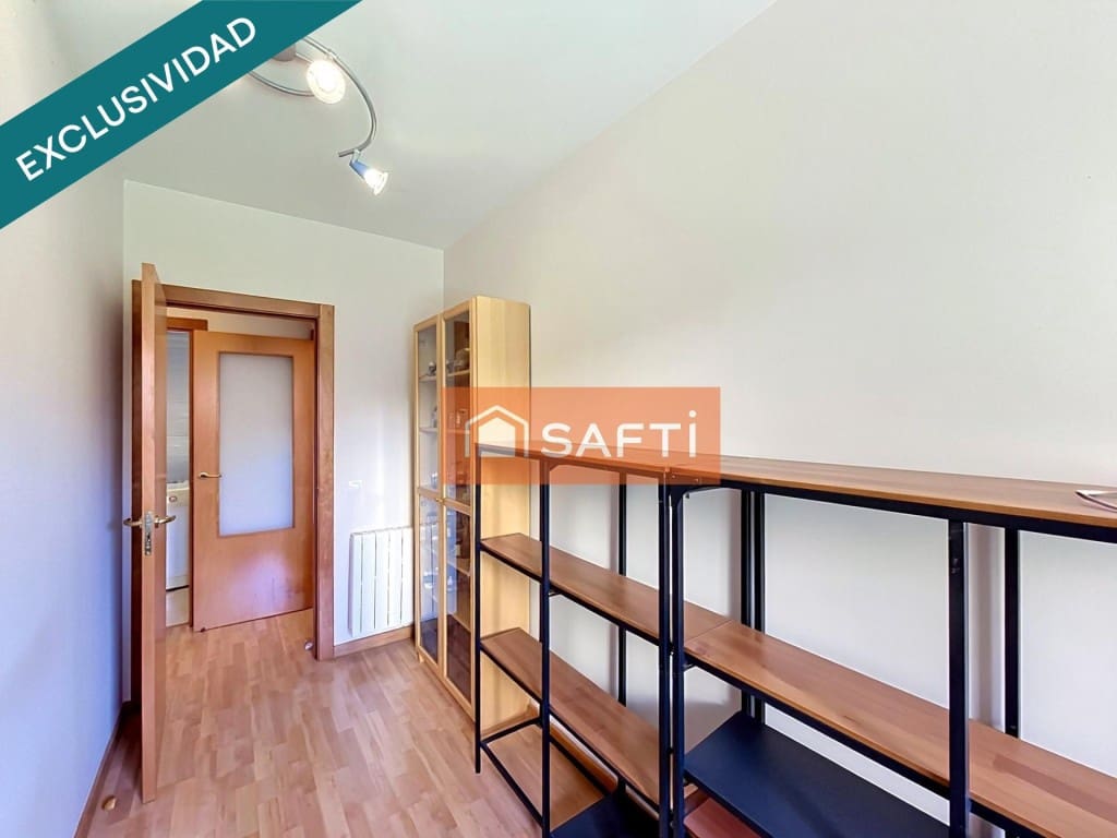4 bedroom Apartment for sale in Sant Marti Sarroca with garage - € 240,000 (Ref: 9866865)