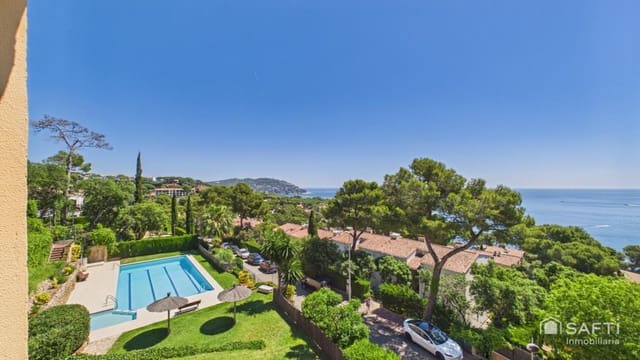 4 sypialnia Dom szeregowy na sprzedaż w Calella de Palafrugell, Palafrugell z basenem garażem - 1 050 000 € (Ref: 9866867)