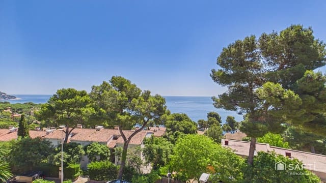 4 sypialnia Dom szeregowy na sprzedaż w Calella de Palafrugell, Palafrugell z basenem garażem - 1 050 000 € (Ref: 9866867)