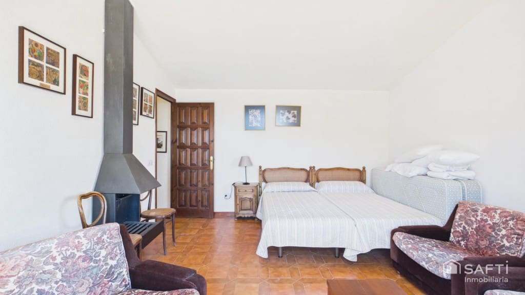 4 bedroom Terraced Villa for sale in Calella de Palafrugell with pool garage - € 1,050,000 (Ref: 9866867)