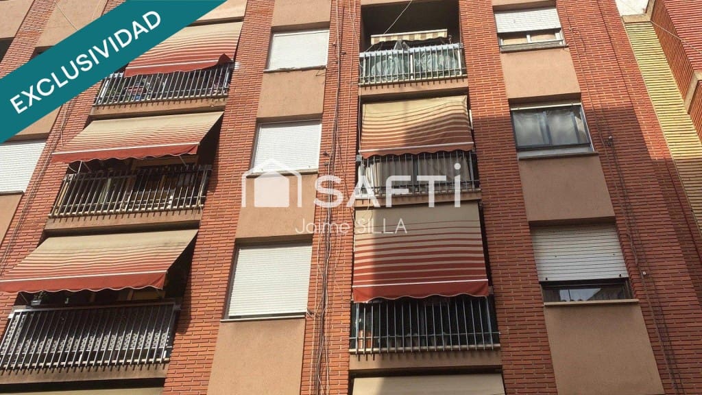 4 bedroom Apartment for sale in Torrent - € 70,000 (Ref: 9866868)