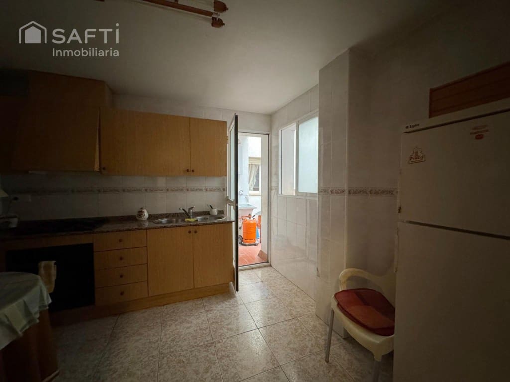 3 bedroom Apartment for sale in Pinoso - € 84,000 (Ref: 9866870)