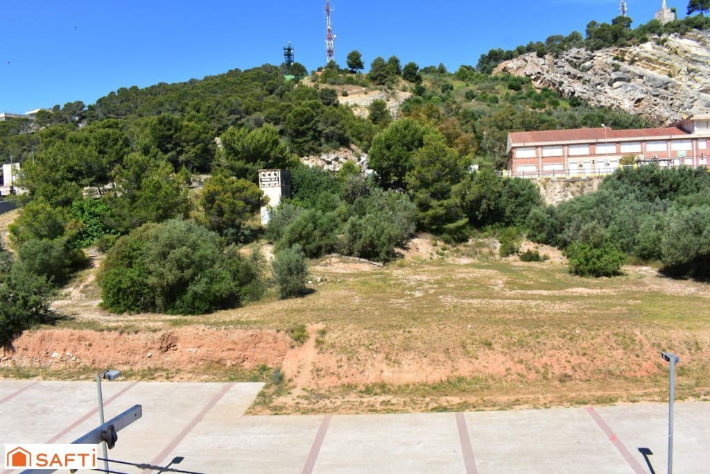 3 bedroom Apartment for sale in Sant Carles de la Rapita - € 85,000 (Ref: 9866872)