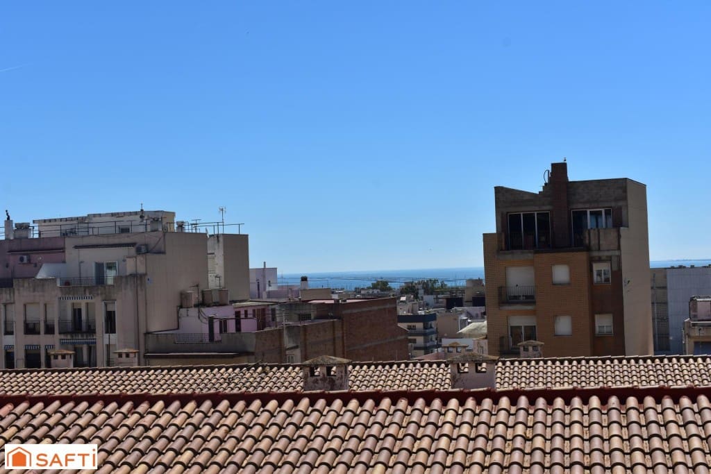 3 bedroom Apartment for sale in Sant Carles de la Rapita - € 85,000 (Ref: 9866872)