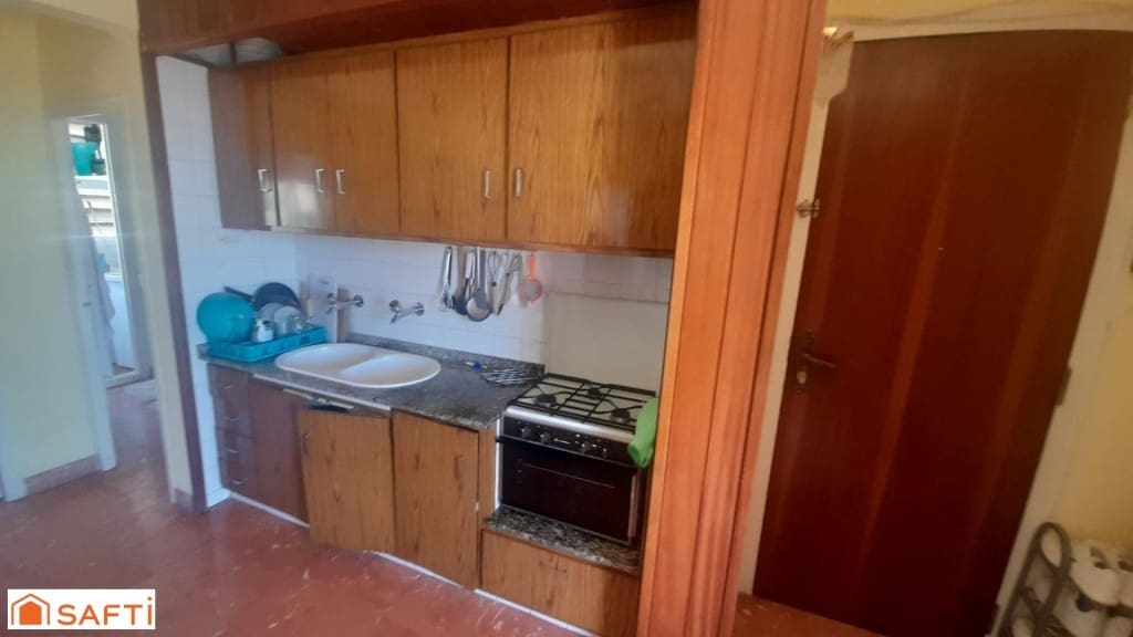 3 bedroom Apartment for sale in Sant Carles de la Rapita - € 85,000 (Ref: 9866872)