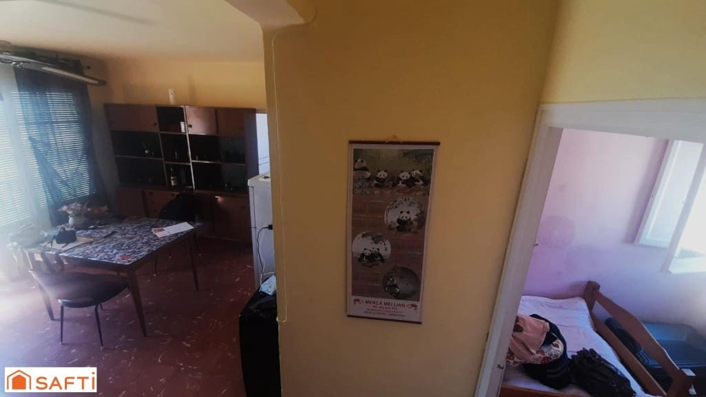 3 bedroom Apartment for sale in Sant Carles de la Rapita - € 85,000 (Ref: 9866872)
