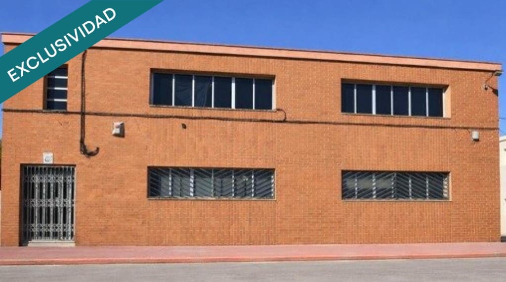 Local Commercial à vendre à Almansa - 250 000 € (Ref: 9866873)