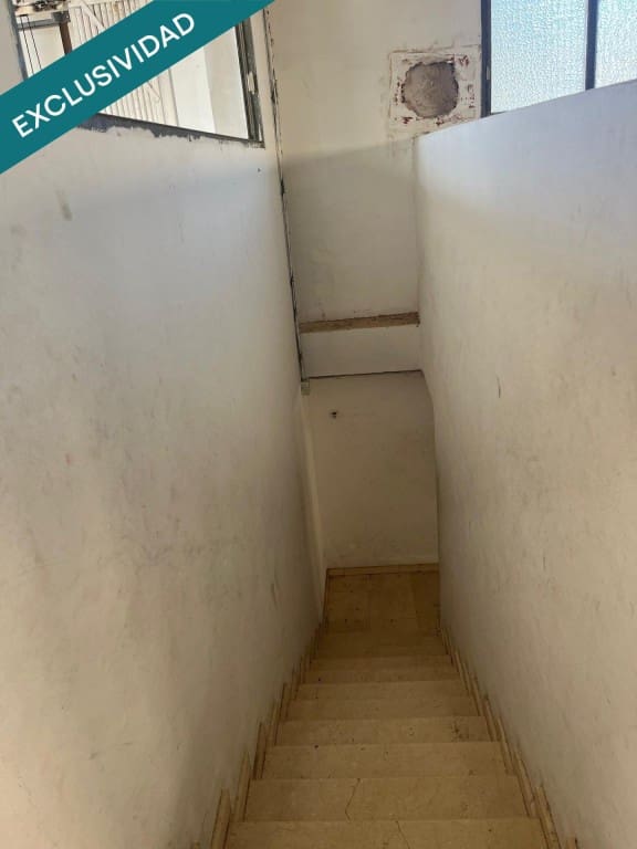 Local Commercial à vendre à Almansa - 250 000 € (Ref: 9866873)