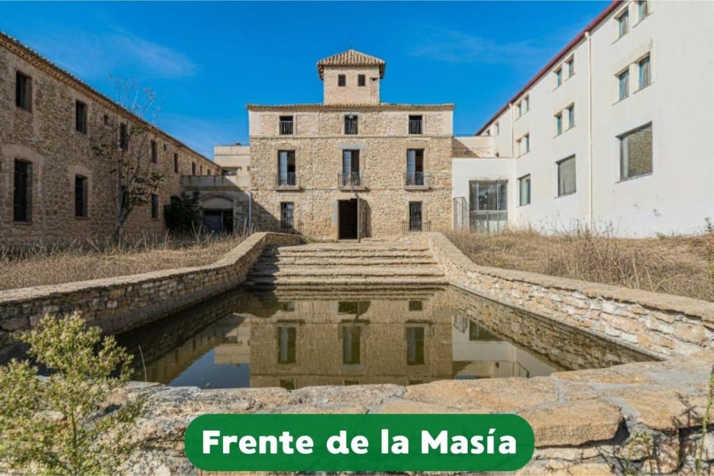 12 bedroom Finca/Country House for sale in Lleida city - € 450,000 (Ref: 9866874)