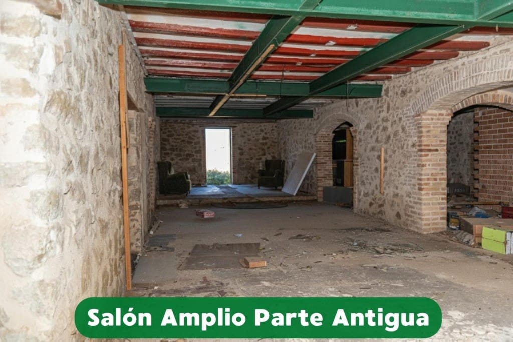 12 bedroom Finca/Country House for sale in Lleida city - € 450,000 (Ref: 9866874)