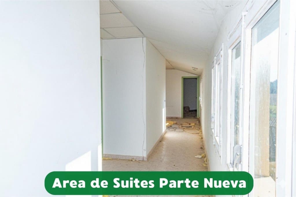 12 bedroom Finca/Country House for sale in Lleida city - € 450,000 (Ref: 9866874)