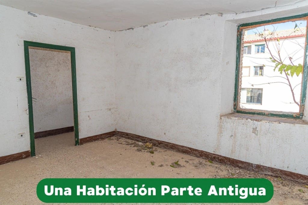 12 bedroom Finca/Country House for sale in Lleida city - € 450,000 (Ref: 9866874)