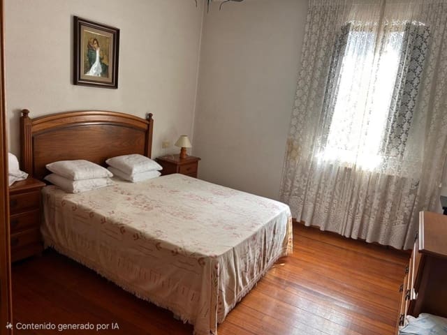 5 bedroom Terraced Villa for sale in Poio with garage - € 250,000 (Ref: 9866877)