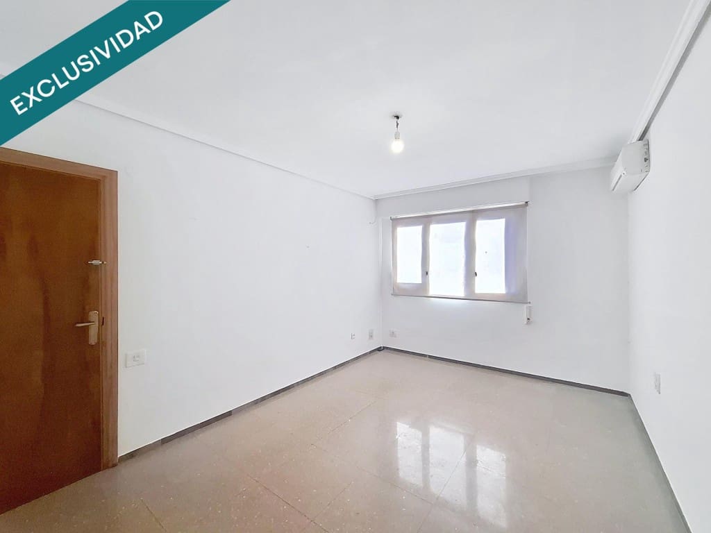 4 bedroom Apartment for sale in Ontinyent - € 125,000 (Ref: 9868468)