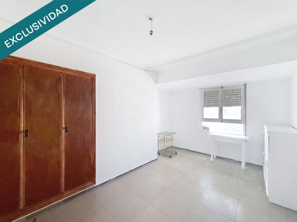 4 bedroom Apartment for sale in Ontinyent - € 125,000 (Ref: 9868468)