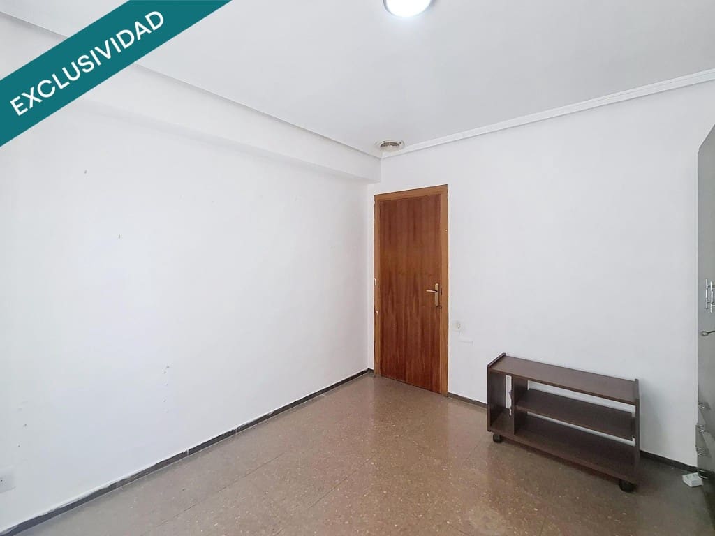 4 bedroom Apartment for sale in Ontinyent - € 125,000 (Ref: 9868468)