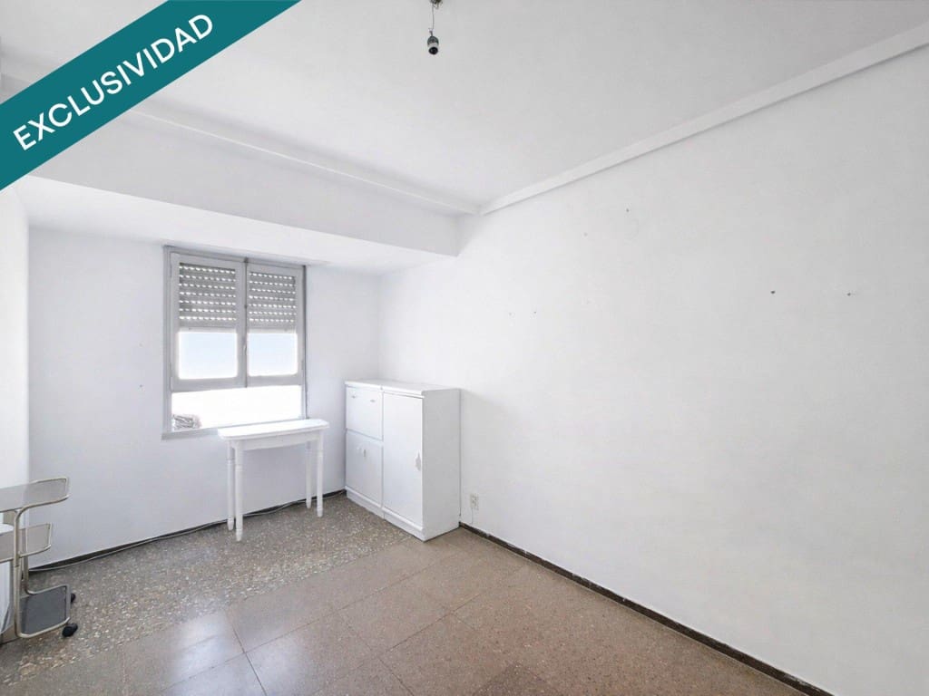 4 bedroom Apartment for sale in Ontinyent - € 125,000 (Ref: 9868468)