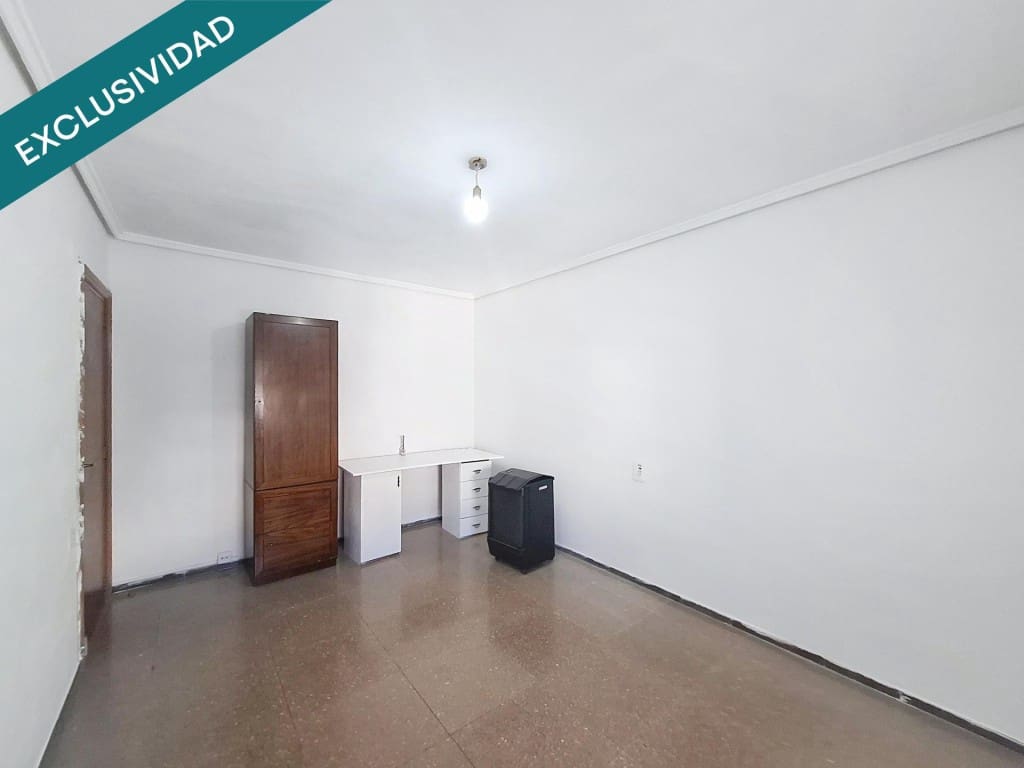 4 bedroom Apartment for sale in Ontinyent - € 125,000 (Ref: 9868468)