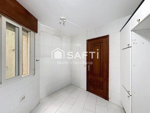 3 slaapkamer Appartement te koop in Padrón - € 149.000 (Ref: 9868471)
