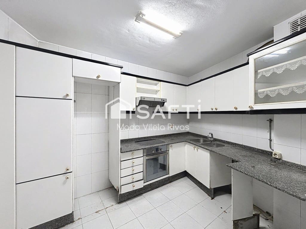 3 slaapkamer Appartement te koop in Padron - € 149.000 (Ref: 9868471)