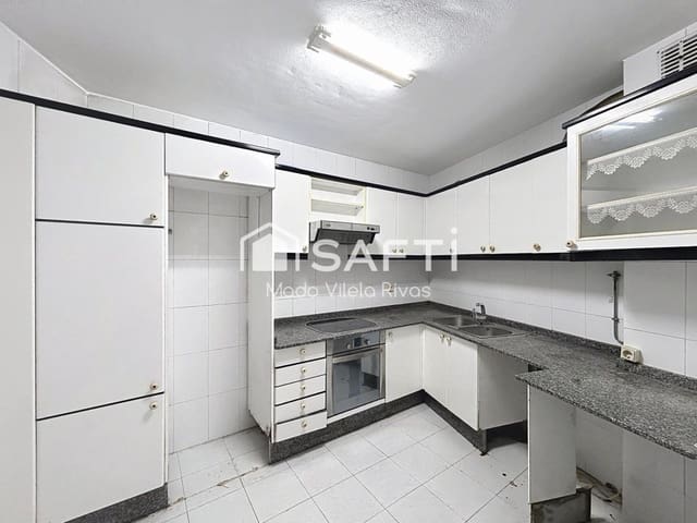 3 slaapkamer Appartement te koop in Padrón - € 149.000 (Ref: 9868471)