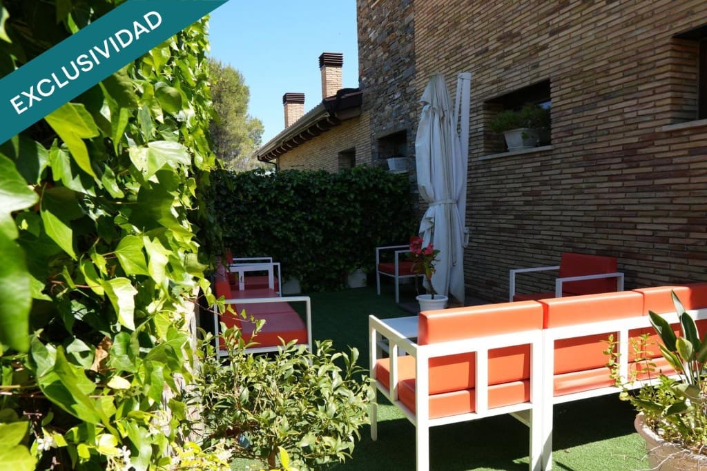 4 makuuhuone Huvila myytävänä paikassa Santa Cristina d'Aro mukana uima-altaan 
autotalli - 1 049 500 € (Ref: 9868474)