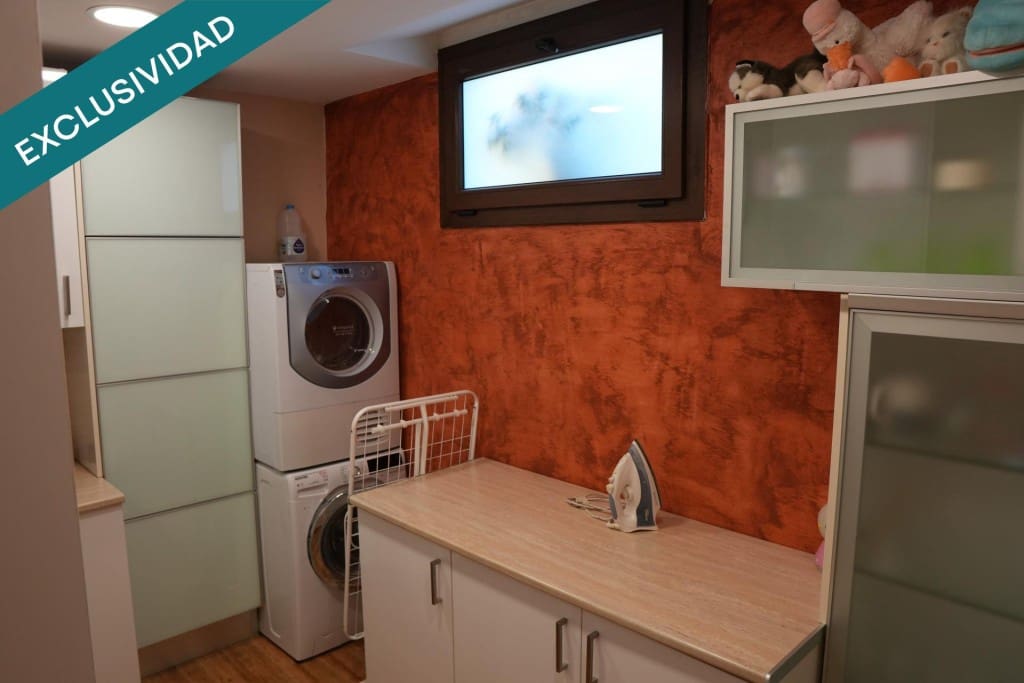 4 makuuhuone Huvila myytävänä paikassa Santa Cristina d'Aro mukana uima-altaan 
autotalli - 1 049 500 € (Ref: 9868474)