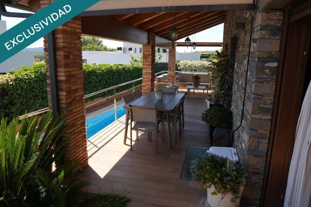 4 soveværelse Villa til salg i Santa Cristina d'Aro med swimmingpool garage - € 1.049.500 (Ref: 9868474)