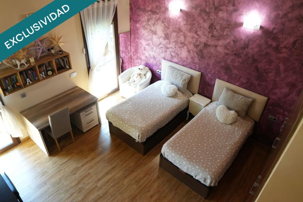 4 makuuhuone Huvila myytävänä paikassa Santa Cristina d'Aro mukana uima-altaan 
autotalli - 1 049 500 € (Ref: 9868474)
