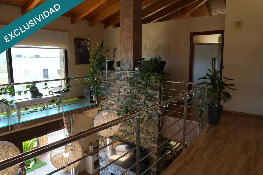 4 makuuhuone Huvila myytävänä paikassa Santa Cristina d'Aro mukana uima-altaan 
autotalli - 1 049 500 € (Ref: 9868474)