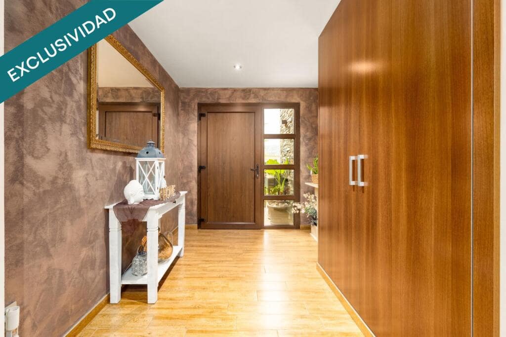 4 sypialnia Willa na sprzedaż w Santa Cristina d'Aro z basenem garażem - 999 500 € (Ref: 9868474)