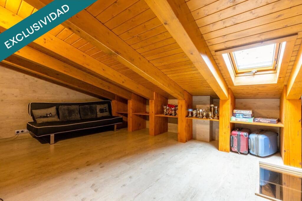 4 sypialnia Willa na sprzedaż w Santa Cristina d'Aro z basenem garażem - 999 500 € (Ref: 9868474)