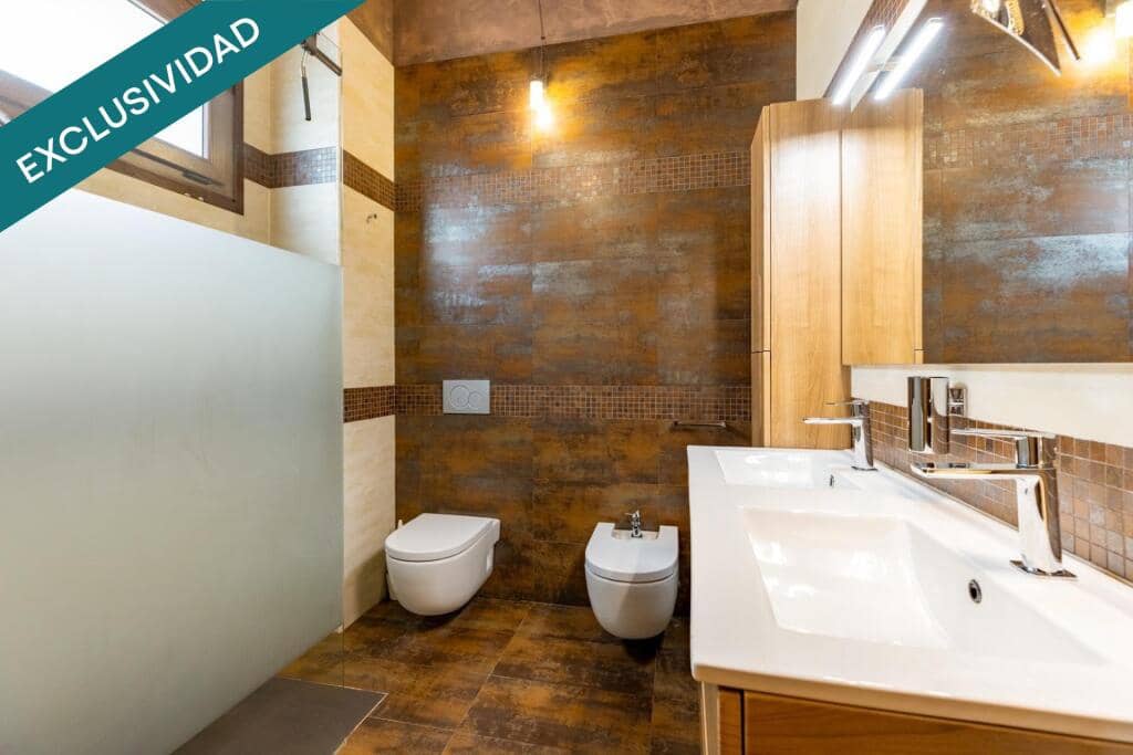 4 sypialnia Willa na sprzedaż w Santa Cristina d'Aro z basenem garażem - 999 500 € (Ref: 9868474)