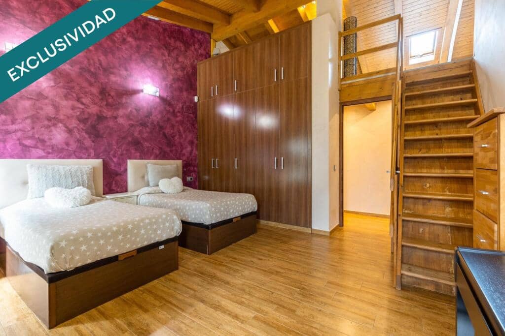 4 sypialnia Willa na sprzedaż w Santa Cristina d'Aro z basenem garażem - 999 500 € (Ref: 9868474)