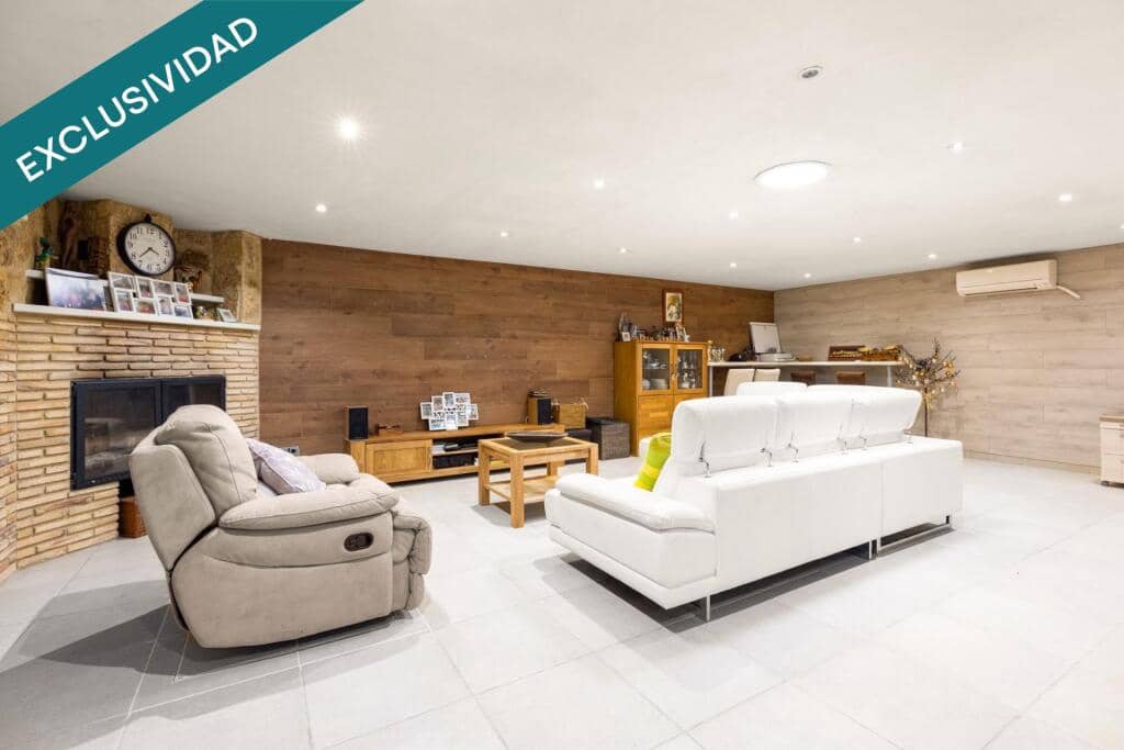 4 sypialnia Willa na sprzedaż w Santa Cristina d'Aro z basenem garażem - 999 500 € (Ref: 9868474)