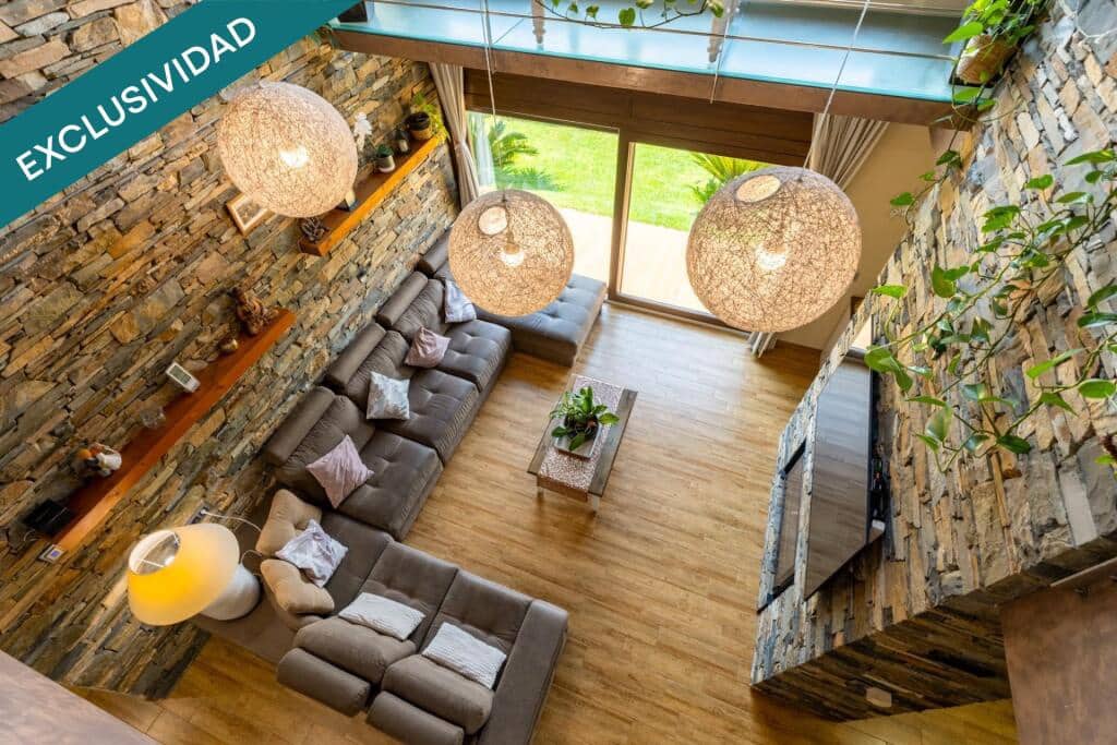 4 sypialnia Willa na sprzedaż w Santa Cristina d'Aro z basenem garażem - 999 500 € (Ref: 9868474)