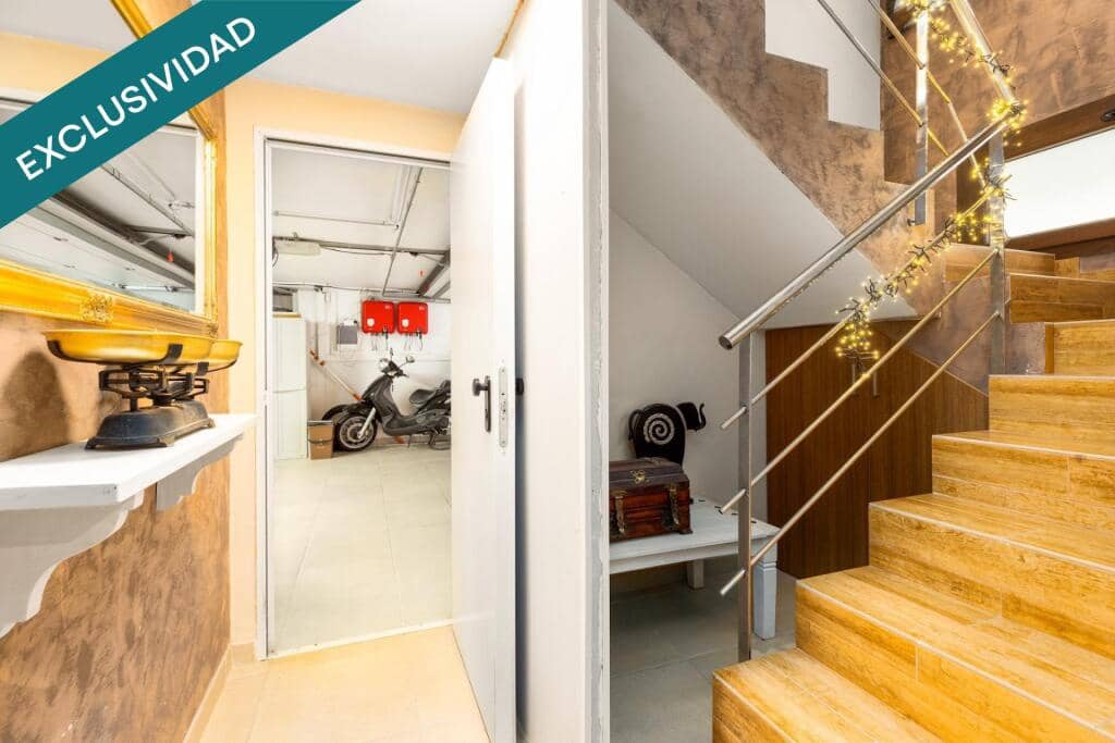 4 sypialnia Willa na sprzedaż w Santa Cristina d'Aro z basenem garażem - 999 500 € (Ref: 9868474)