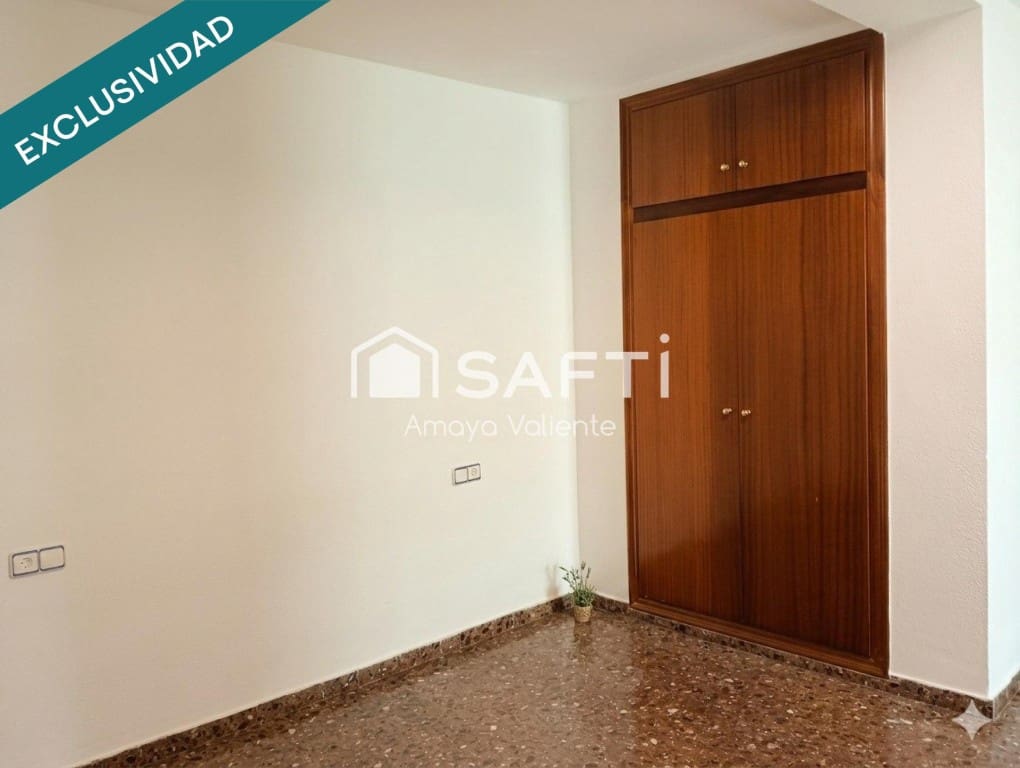 4 bedroom Apartment for sale in Andorra - € 115,000 (Ref: 9868475)