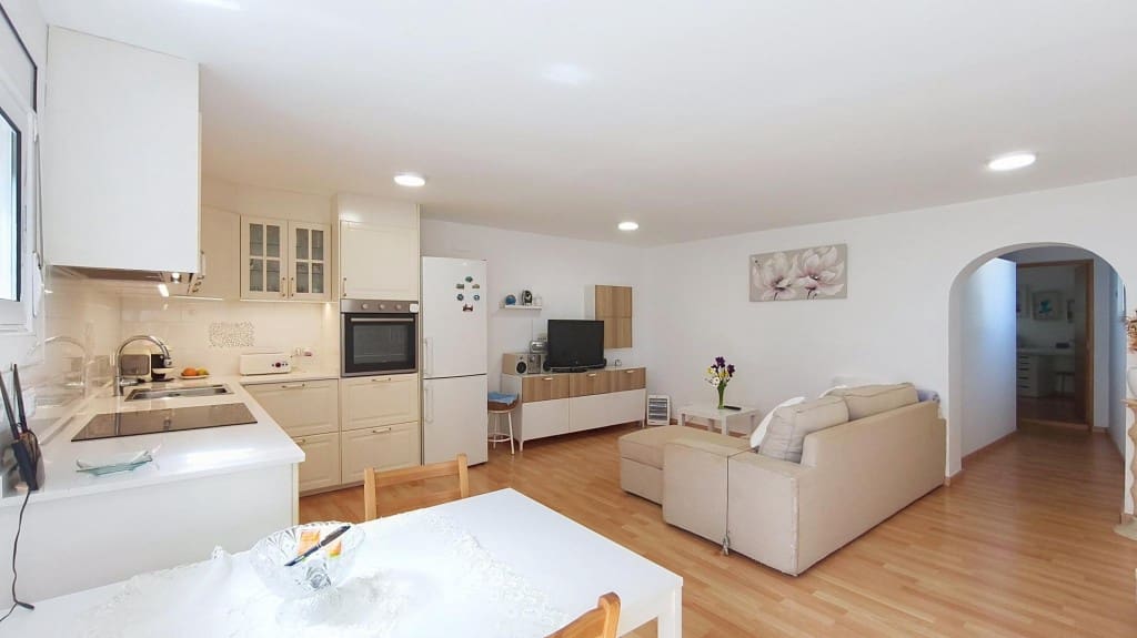 2 soverom Villa til salgs i Olesa de Montserrat med svømmebasseng - € 295 000 (Ref: 9873162)