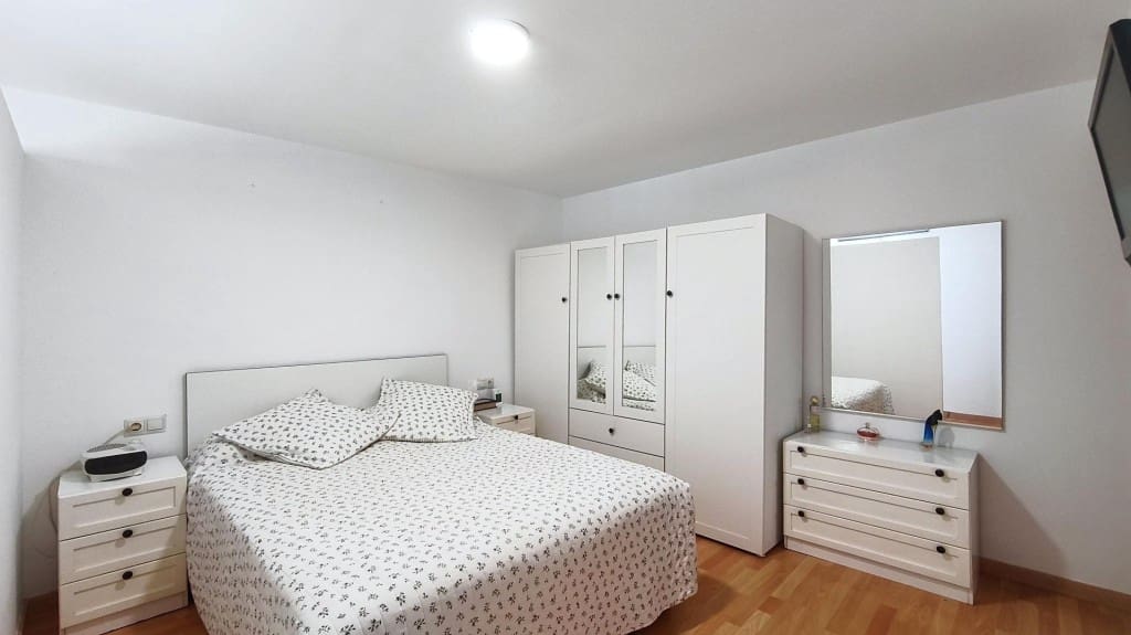 2 soverom Villa til salgs i Olesa de Montserrat med svømmebasseng - € 295 000 (Ref: 9873162)